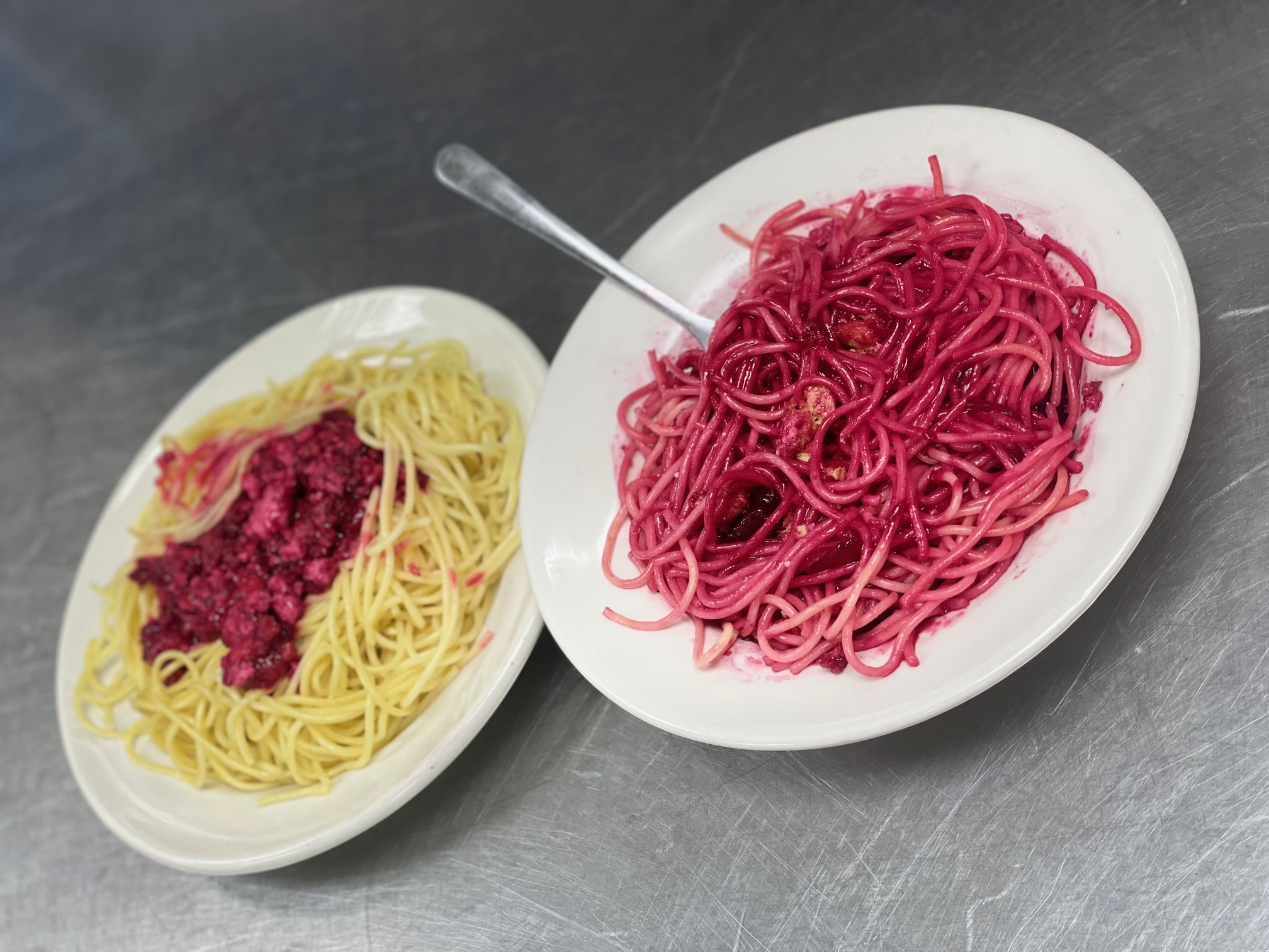 picture of two plates of pasta